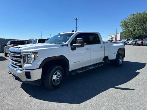 Used 2023 GMC Sierra 3500 SLE AWD/4WD image 3