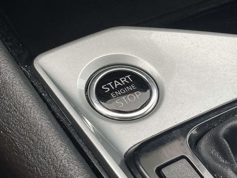 Used 2024 Nissan Altima 2.5 SV FWD image 29