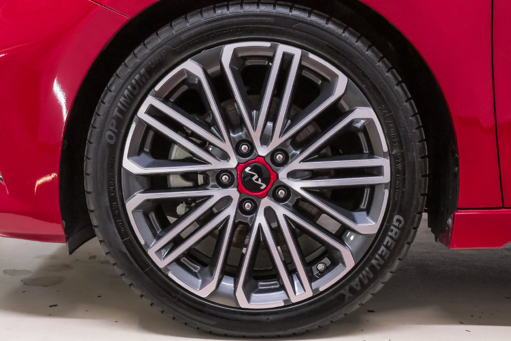 Used 2022 Kia Forte GT w/ GT Technology Package FWD image 33