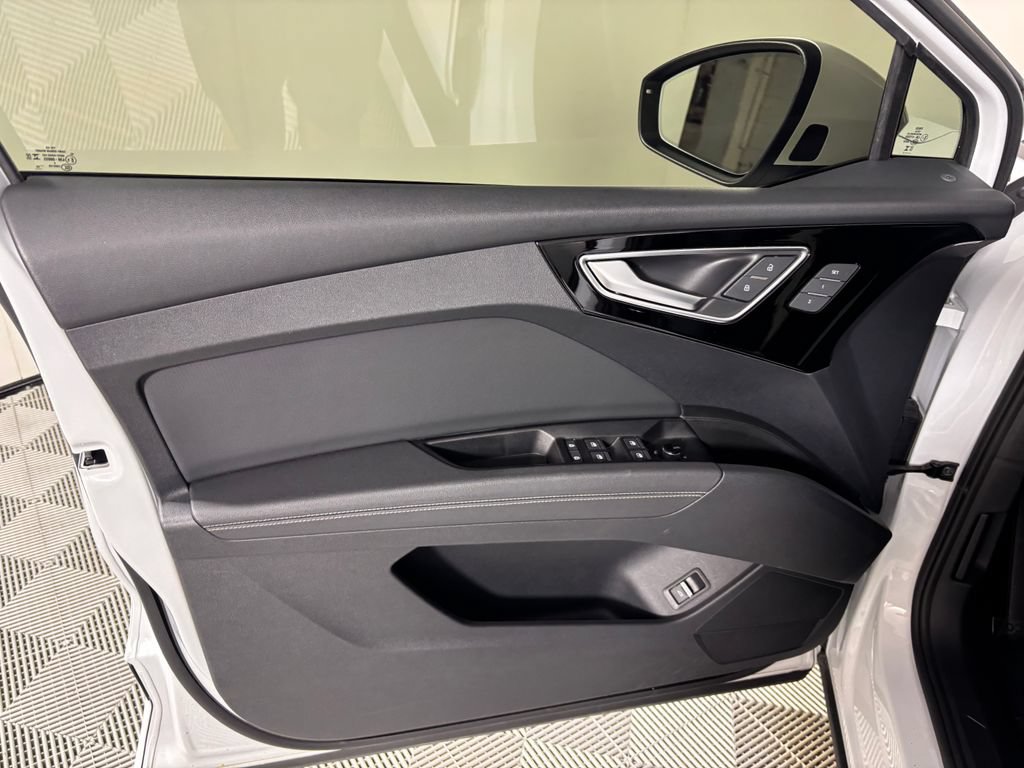 Used 2023 Audi Q4 e-tron Premium Plus AWD/4WD image 10