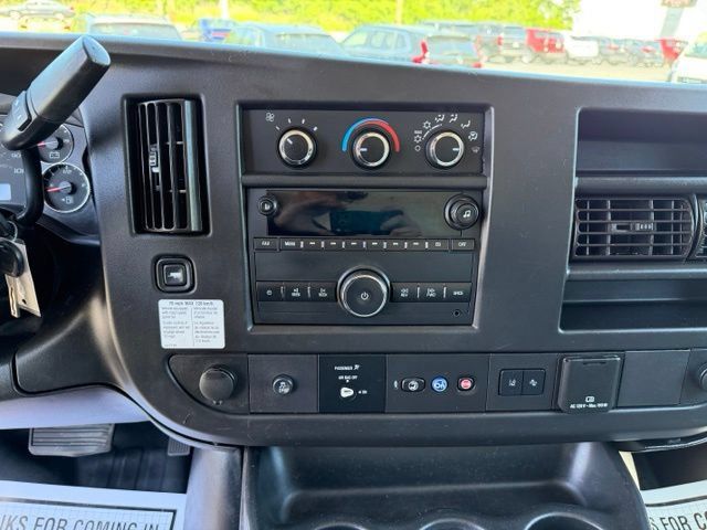 Used 2020 Chevrolet Express 3500 RWD image 12