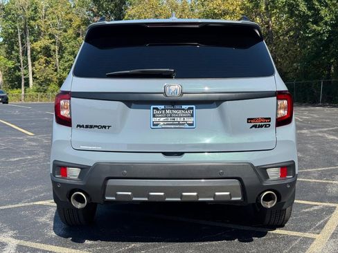Used 2023 Honda Passport TrailSport image 5