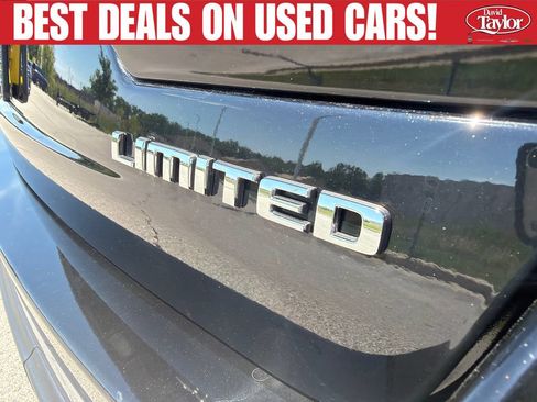 Used 2023 Jeep Grand Cherokee Limited AWD/4WD image 40