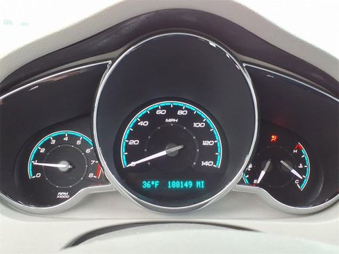 Used 2011 Chevrolet Malibu LS image 28