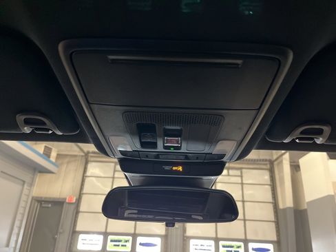 Used 2025 Honda Accord Sport image 27