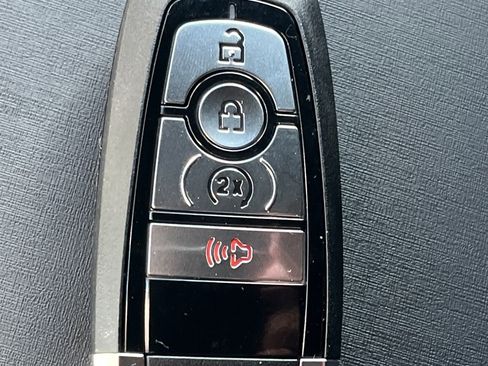 New 2025 Ford Bronco Outer Banks w/ Sasquatch Package image 16