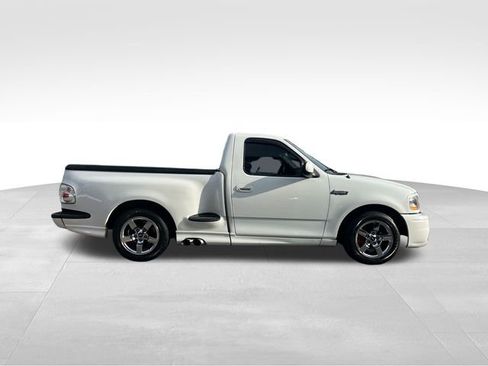 Used 2001 Ford F150 Lightning image 6