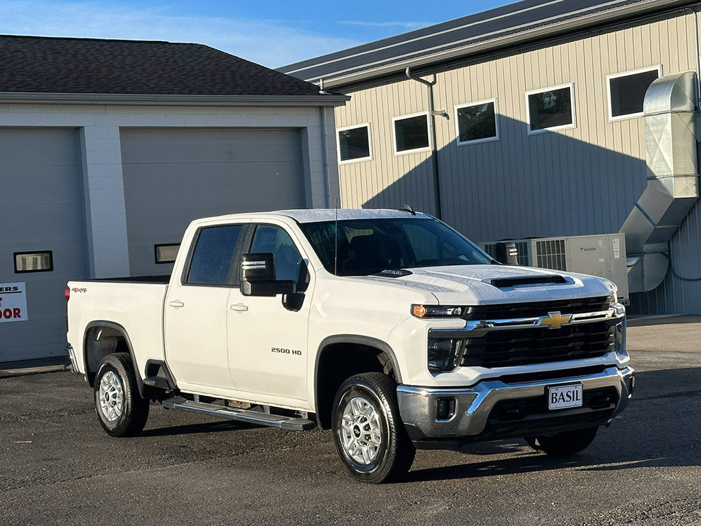 Used 2025 Chevrolet Silverado 2500 LT w/ Convenience Package AWD/4WD image 39
