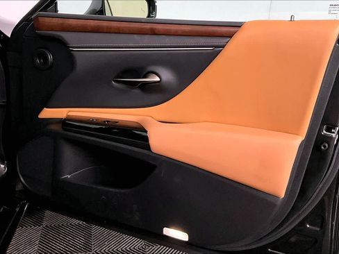 Used 2023 Lexus ES 350 w/ Premium Package image 21