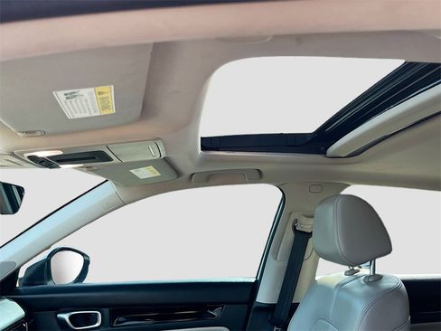 Used 2024 Honda Civic Touring image 21