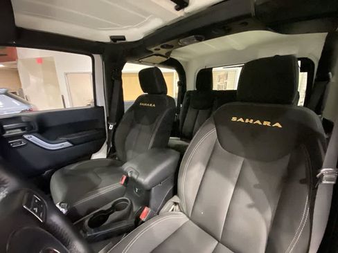 Used 2015 Jeep Wrangler Sahara w/ Connectivity Group image 13