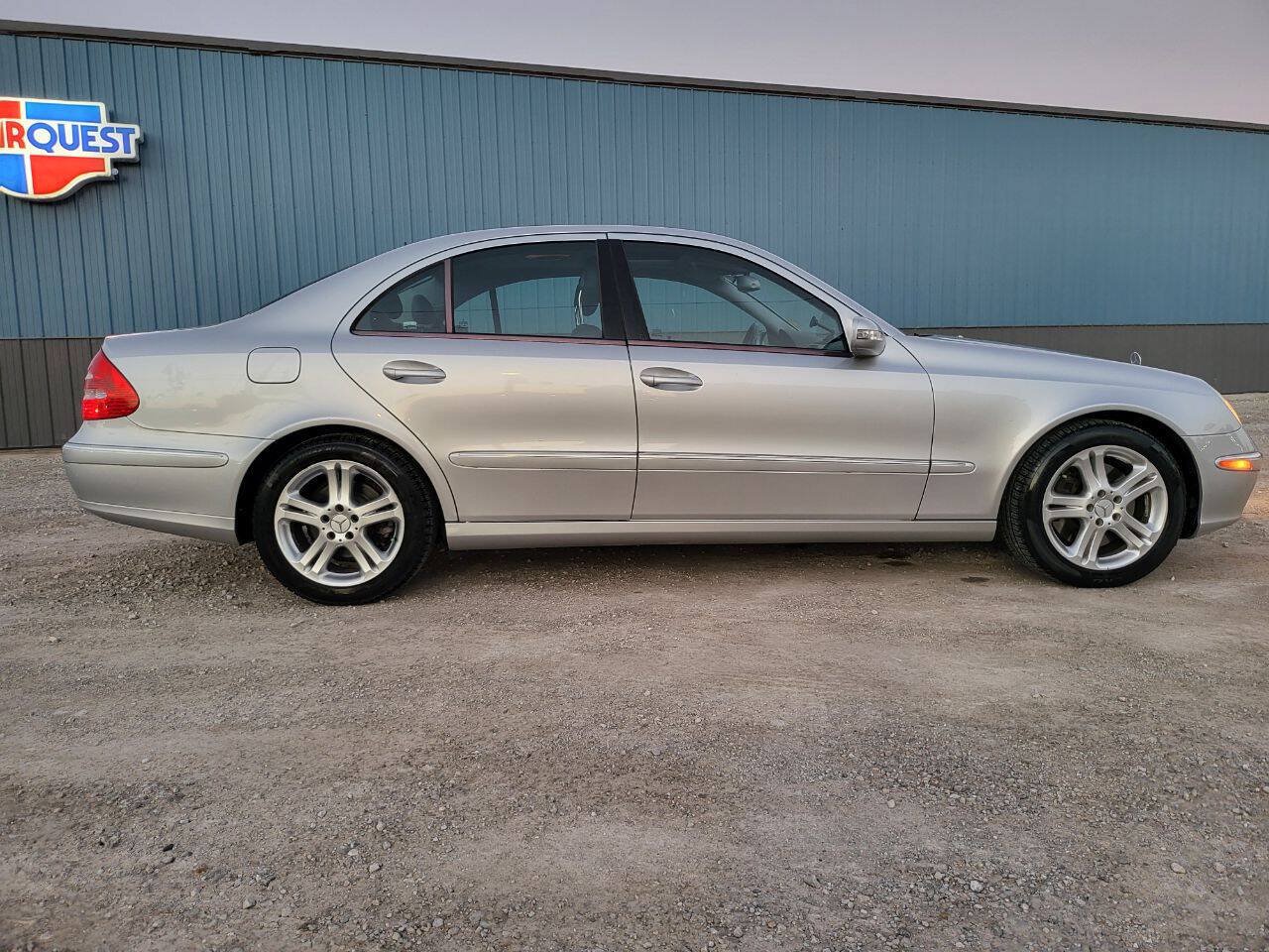 Used 2004 Mercedes-Benz E 500 4MATIC Sedan image 8