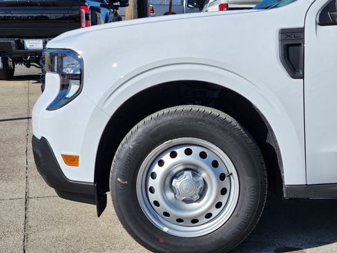 New 2026 Ford Maverick XL image 9