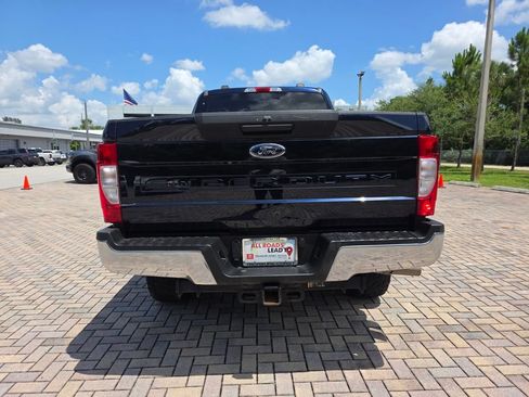 Used 2022 Ford F250 XL w/ Power Equipment Group AWD/4WD image 10
