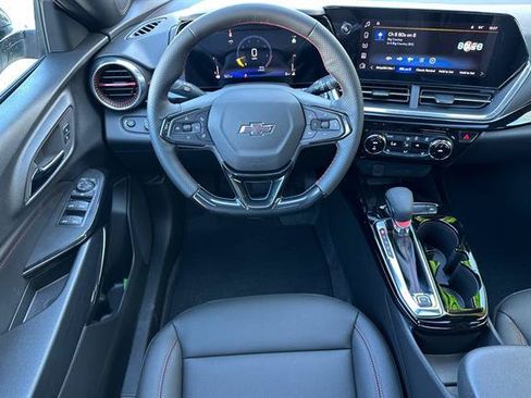 New 2026 Chevrolet Trax RS w/ Sunroof Package FWD image 15