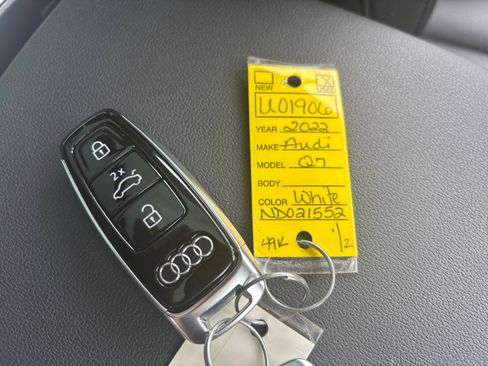 Used 2022 Audi Q7 3.0T Prestige image 46