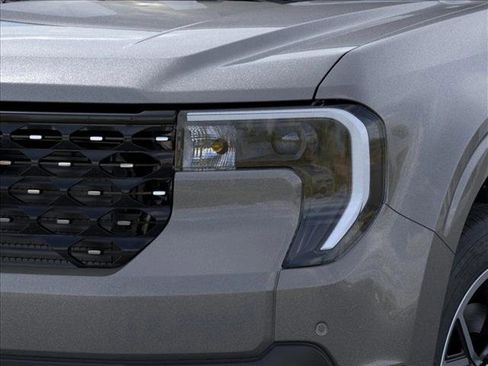 New 2025 Ford Maverick Lariat image 19