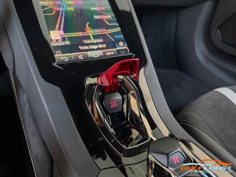 Used 2022 Lamborghini Huracan EVO RWD image 16