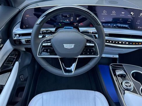 New 2026 Cadillac Lyriq Premium Luxury image 14