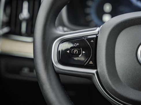 Used 2025 Volvo XC90 T8 Plus w/ Protection Package Premier image 28