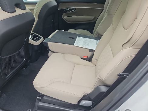 New 2026 Volvo XC90 B6 Plus w/ Protection Package Premier AWD/4WD image 23