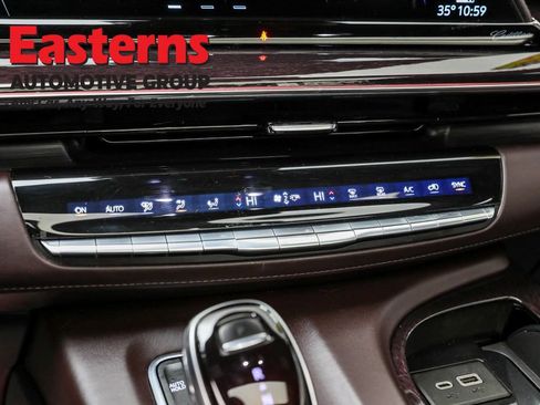 Used 2021 Cadillac Escalade ESV Premium Luxury Platinum image 20