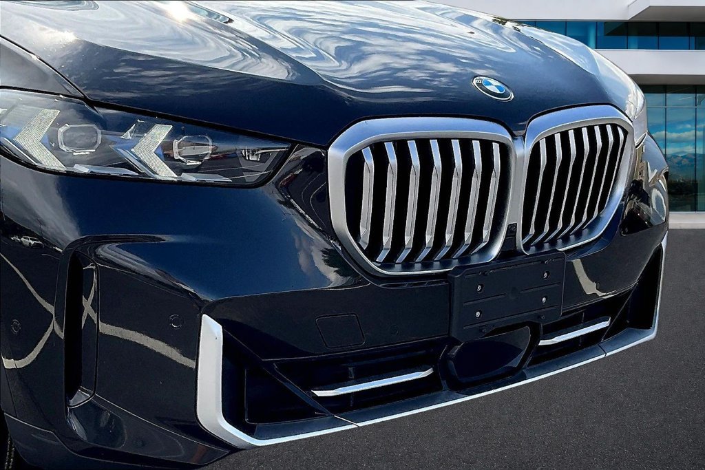 Used 2024 BMW X5 xDrive40i w/ Premium Package AWD/4WD image 32
