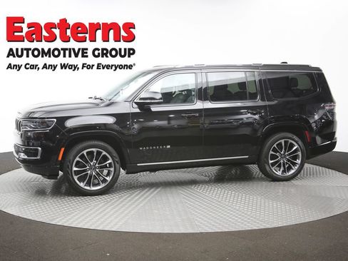 Used 2024 Jeep Wagoneer Series III w/ Premium Group I AWD/4WD image 65