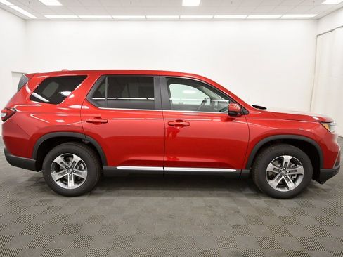 New 2025 Honda Pilot EX-L image 8