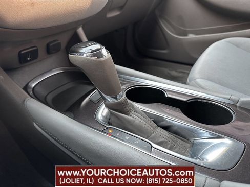 Used 2018 Chevrolet Malibu LT image 41