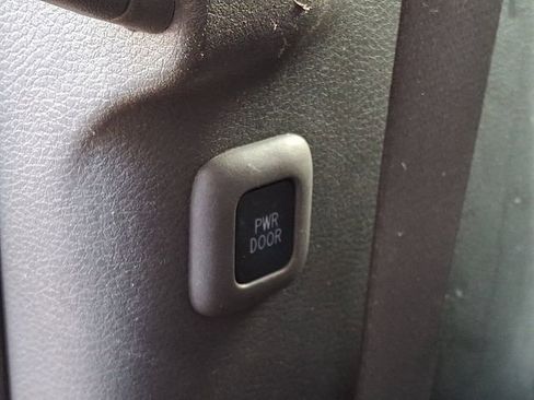 Used 2022 Toyota Sienna LE image 13