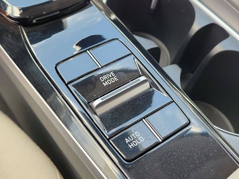 Used 2023 Hyundai Sonata SEL w/ Convenience Package FWD image 41