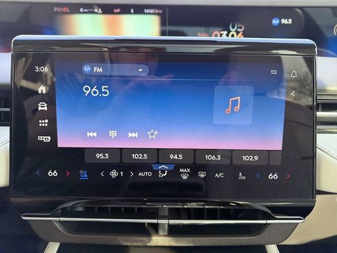 Used 2024 Lincoln Nautilus Black Label image 12