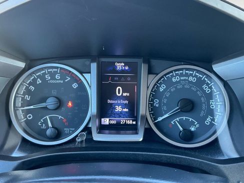 Used 2022 Toyota Tacoma SR5 image 21