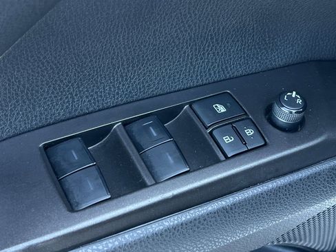 Used 2023 Toyota Camry SE FWD image 13