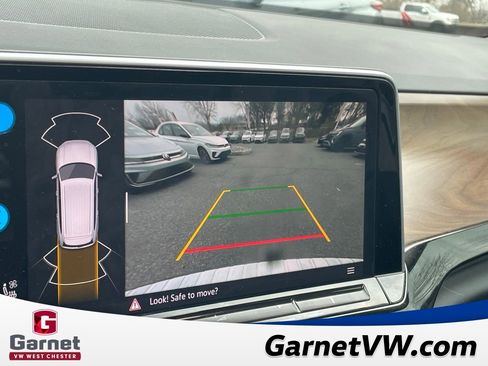 Used 2024 Volkswagen Atlas SE image 14