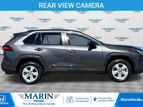 Used 2021 Toyota RAV4 LE w/ Carpet Mat Package (TMS) AWD/4WD image 2