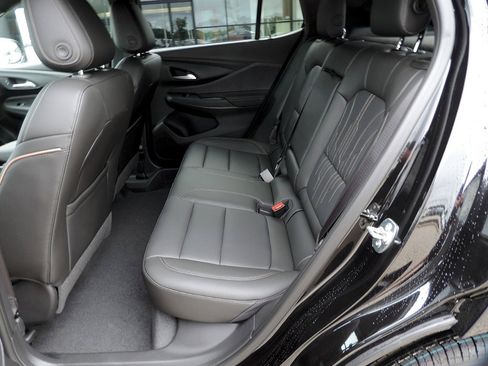 New 2026 Buick Envista Avenir FWD image 12