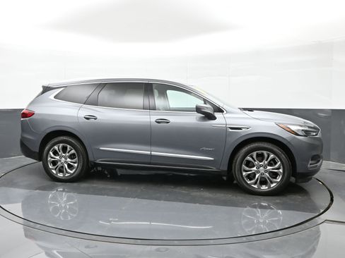 Used 2019 Buick Enclave Avenir w/ Avenir Technology Package image 9