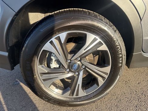 Certified 2025 Subaru Crosstrek 2.0i Premium image 9