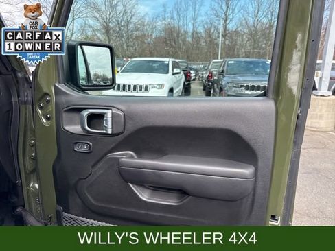 Used 2023 Jeep Wrangler Unlimited w/ Cold Weather Group image 30