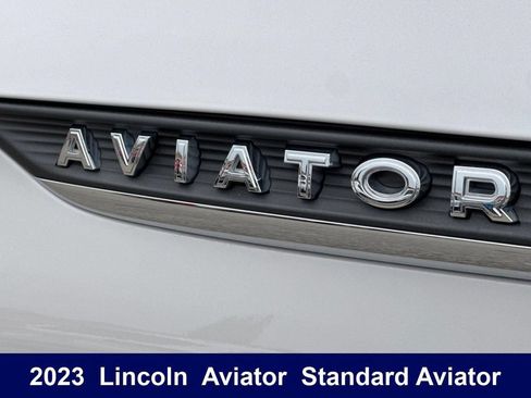 Used 2023 Lincoln Aviator 2WD w/ Premium Package image 43