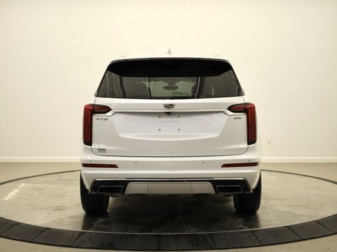 Used 2023 Cadillac XT6 Premium Luxury w/ Technology Package image 4