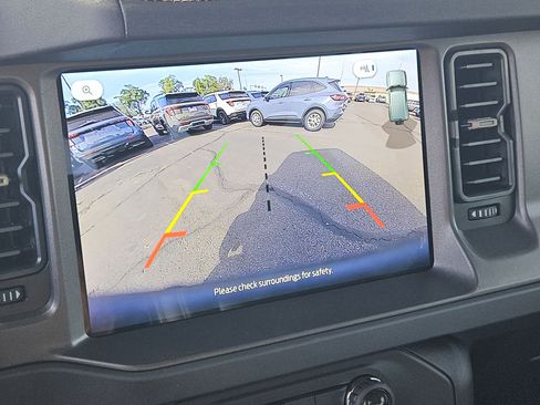 New 2025 Ford Bronco Badlands image 11