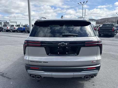 New 2026 Chevrolet Traverse Z71 w/ Driver Confidence Package image 4
