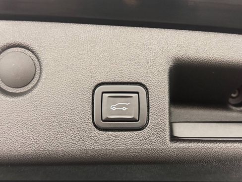 Used 2022 Chevrolet Equinox LT AWD/4WD image 11