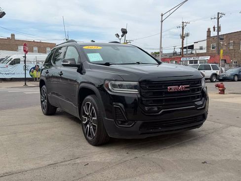 Used 2021 GMC Acadia SLT w/ Elevation Edition FWD image 3