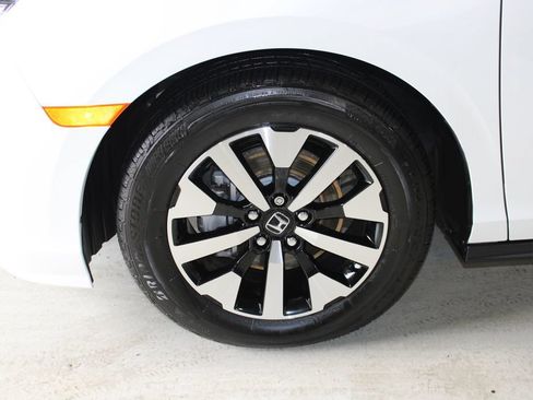 Certified 2026 Honda Odyssey EX-L image 4