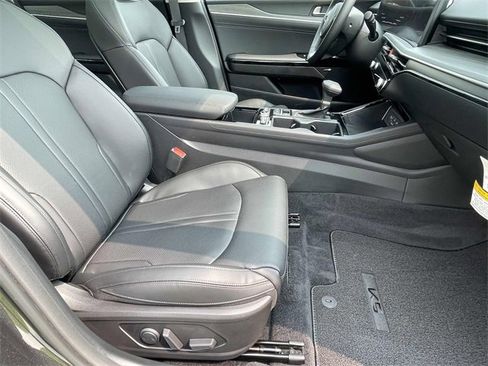 New 2025 Kia K5 EX image 18