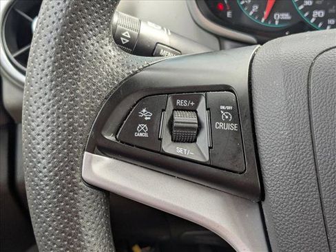 Used 2020 Chevrolet Sonic LT image 4